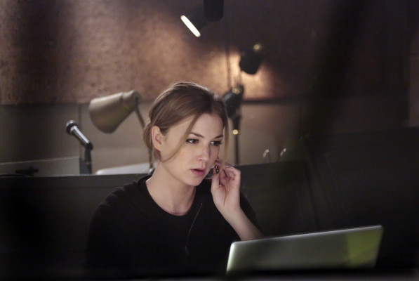 Emily van Camp pic #844430