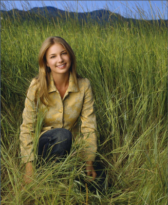 Emily van Camp pic #741758
