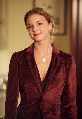 Emily van Camp pic #802619