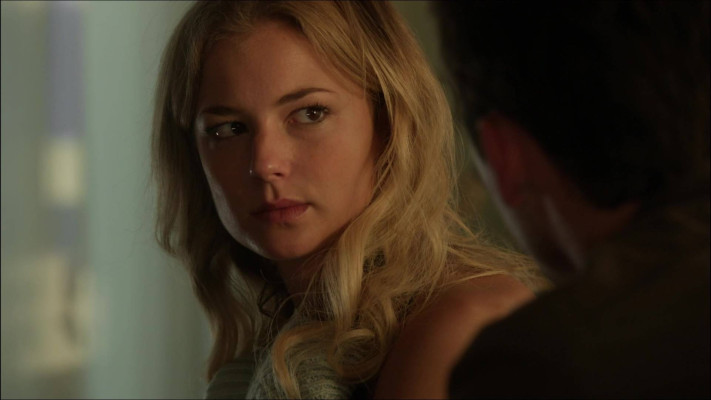 Emily van Camp pic #795231