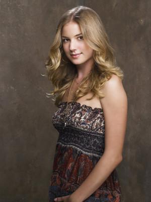Emily van Camp pic #789563
