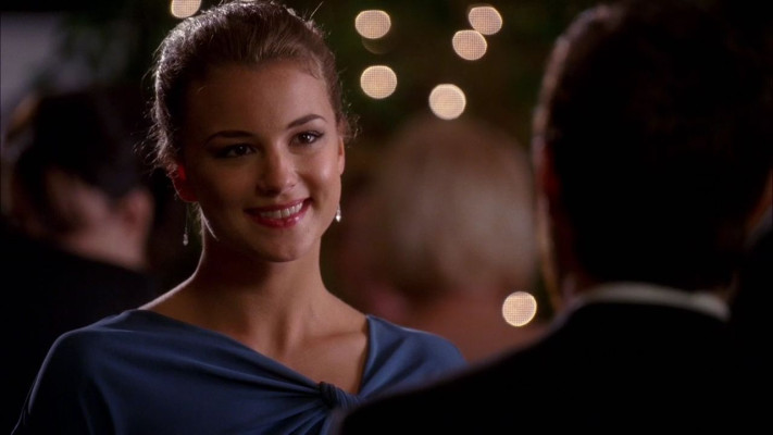 Emily van Camp pic #812386