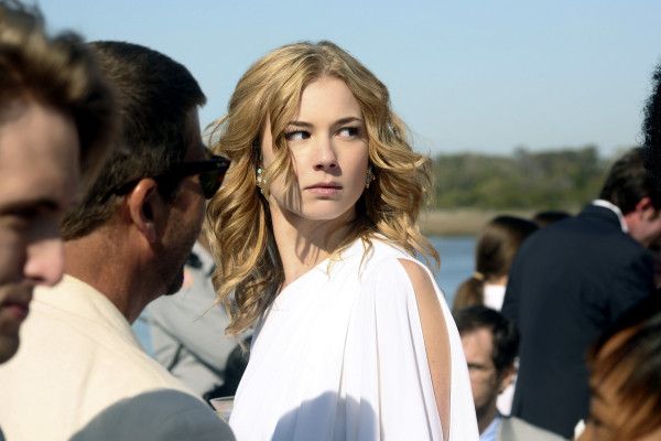 Emily van Camp pic #712146