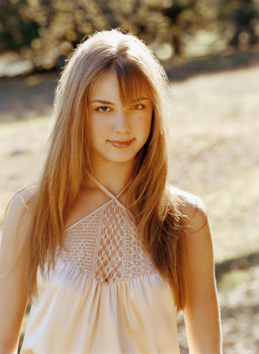 Emily van Camp pic #828913
