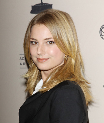 Emily van Camp pic #822691