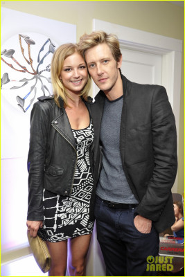 Emily van Camp pic #780903