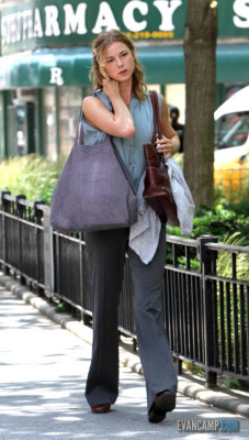 Emily van Camp pic #1256832