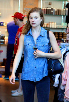Emily van Camp pic #1270819