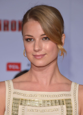 Emily van Camp pic #1283018