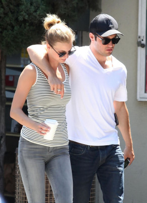 Emily van Camp pic #524586