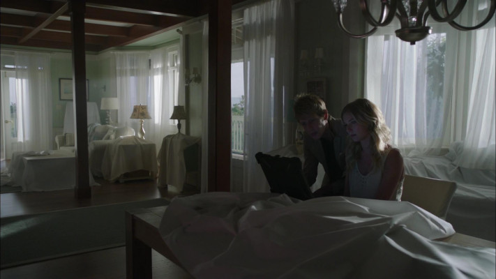 Emily van Camp pic #1227381