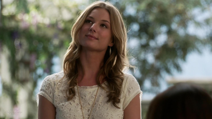 Emily van Camp pic #1216378