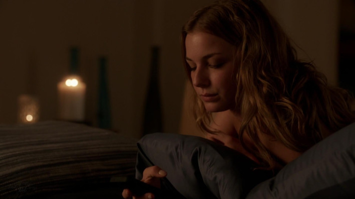 Emily van Camp pic #1218310
