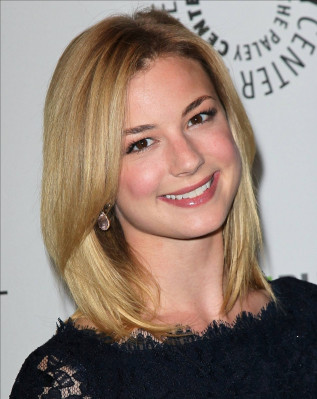 Emily van Camp pic #857081