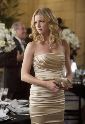 Emily van Camp pic #712481