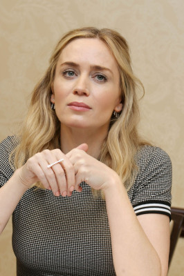 Emily Blunt pic #1020523