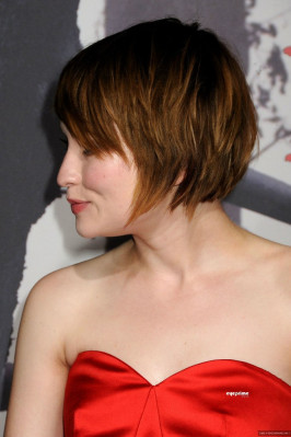 Emily Browning pic #679360