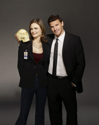 Emily Deschanel pic #285987