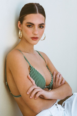 Emily Feld pic #1339016