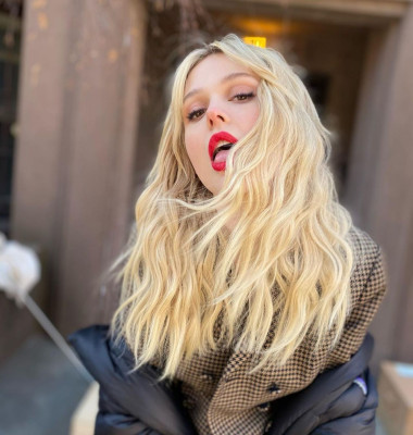 Emily Alyn Lind pic #1250641