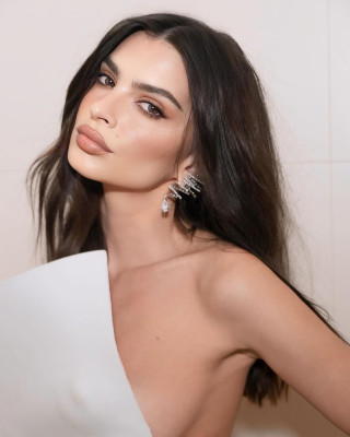 Emily Ratajkowski pic #1351746