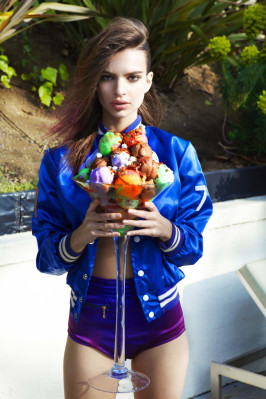 Emily Ratajkowski pic #519340
