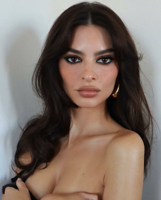 Emily Ratajkowski pic #1341427