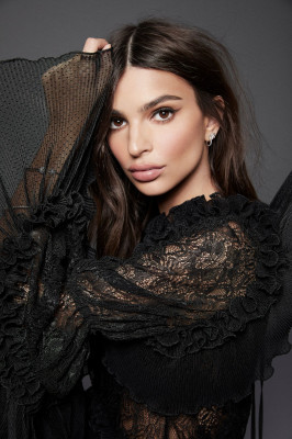 Emily Ratajkowski pic #1360422