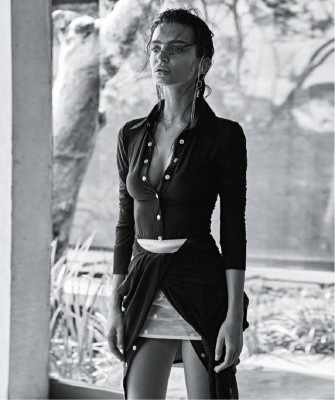 Emily Ratajkowski pic #1093963