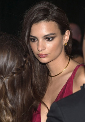 Emily Ratajkowski pic #773640