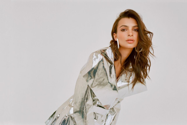 Emily Ratajkowski pic #1032450