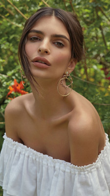 Emily Ratajkowski pic #1042048