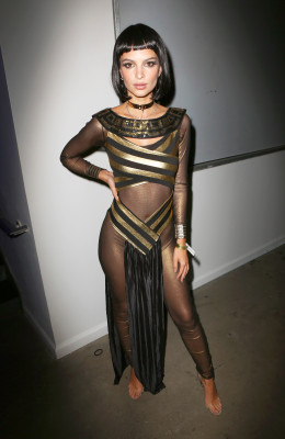 Emily Ratajkowski pic #890892