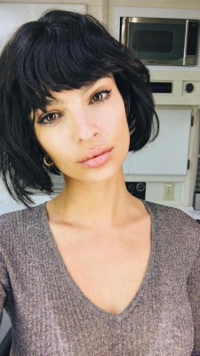 Emily Ratajkowski pic #975586