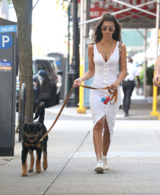 Emily Ratajkowski pic #1165819