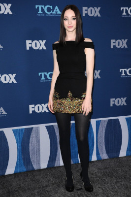 photo 3 in Emma Dumont gallery [id1092489] 2018-12-26 00:00:00