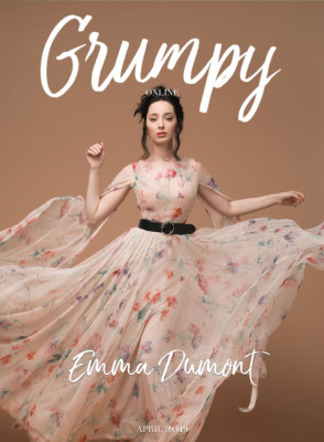Emma Dumont pic #1119918