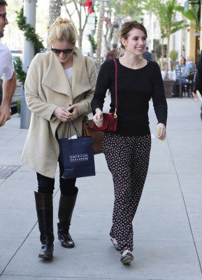 Emma Roberts pic #560580
