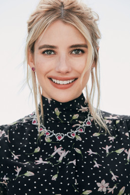 Emma Roberts pic #1255615