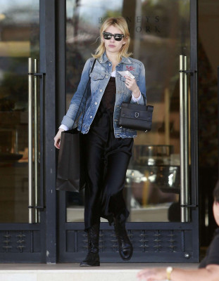Emma Roberts pic #899037