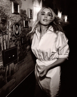 Emma Roberts by Tyron Machhausen