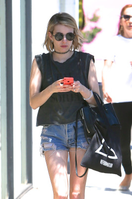 Emma Roberts pic #701115