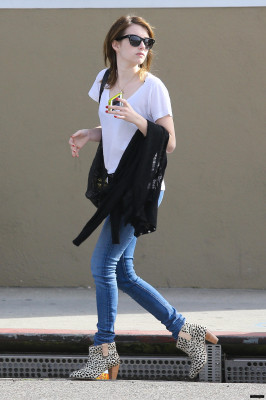 Emma Roberts pic #584374