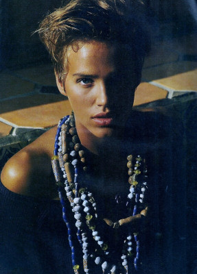 Emma Sjoberg for ELLE