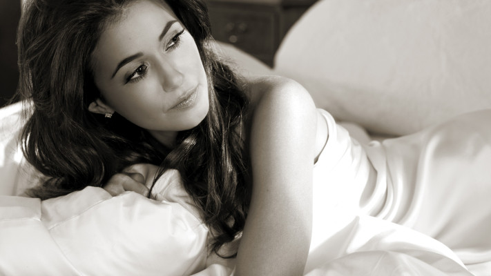 photo 11 in Emmanuelle Chriqui gallery [id578364] 2013-02-26 00:00:00