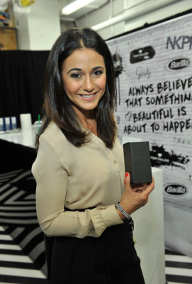 photo 27 in Emmanuelle Chriqui gallery [id800232] 2015-09-28 00:00:00
