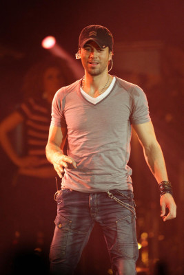 Enrique Iglesias pic #399046