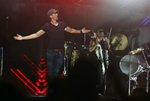 Enrique Iglesias pic #674117