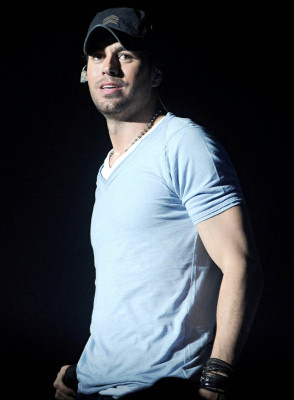 Enrique Iglesias pic #422847