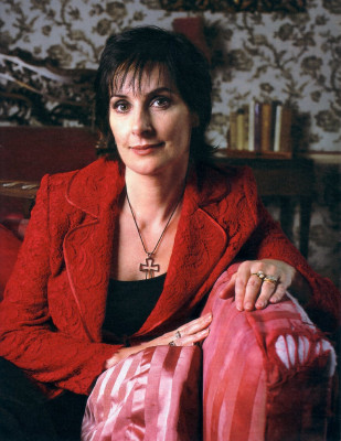 photo 11 in Enya gallery [id189880] 2009-10-13 00:00:00